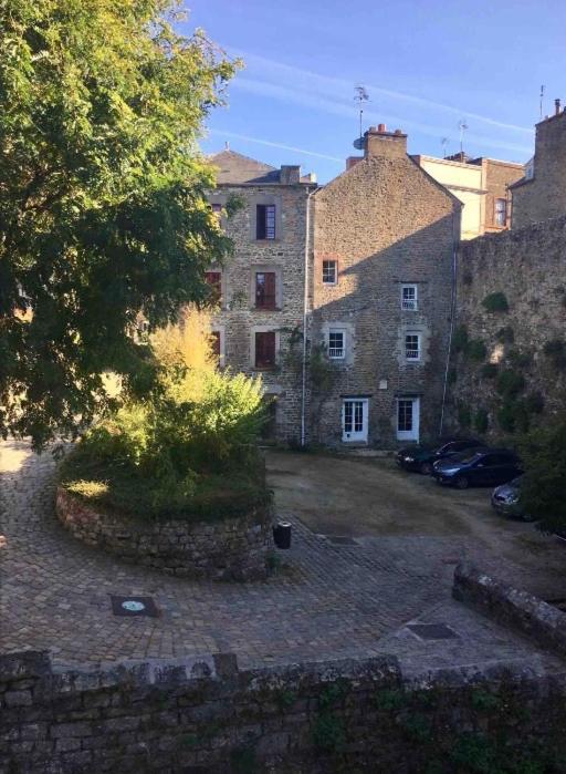 La Vue Des Remparts Appartement Dinan Buitenkant foto