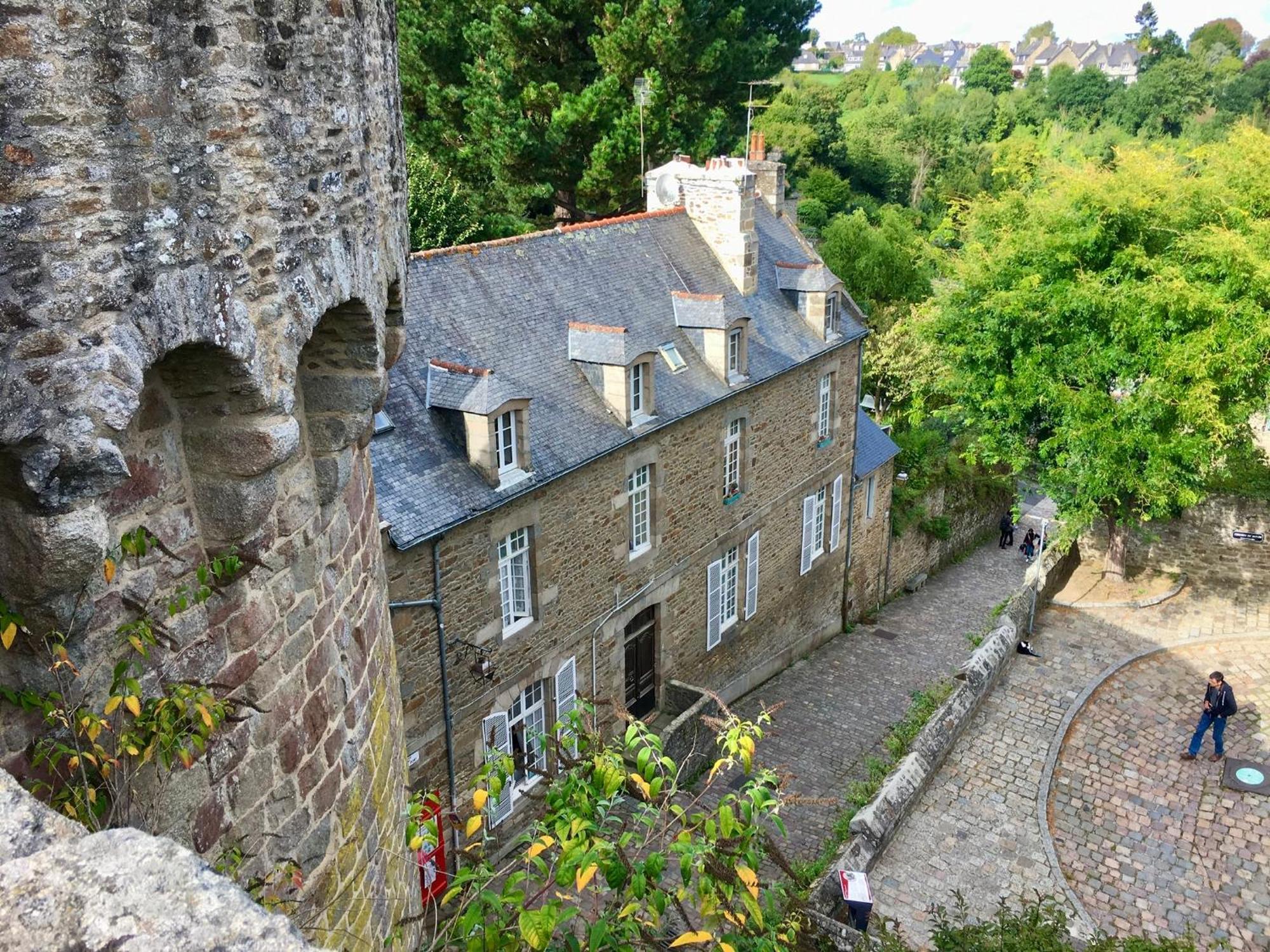 La Vue Des Remparts Appartement Dinan Buitenkant foto